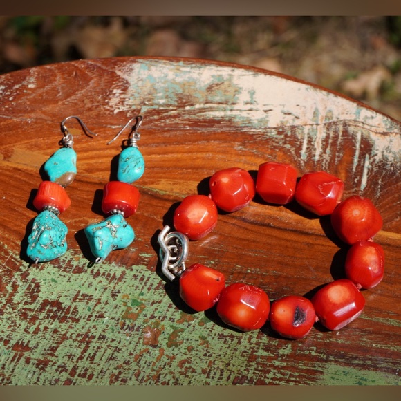 Red Coral / Turquoise Bracelet and Earring Set - Picture 2 of 16
